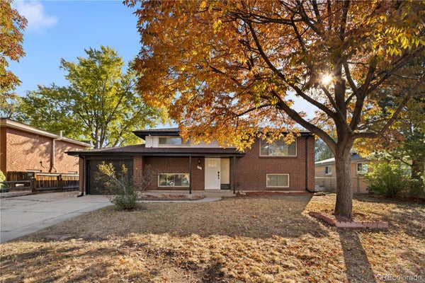 860 NEWCOMBE ST, LAKEWOOD, CO 80215 - Image fa4fbda3f3a1ba6eb14b4c4de7899009/4116201220