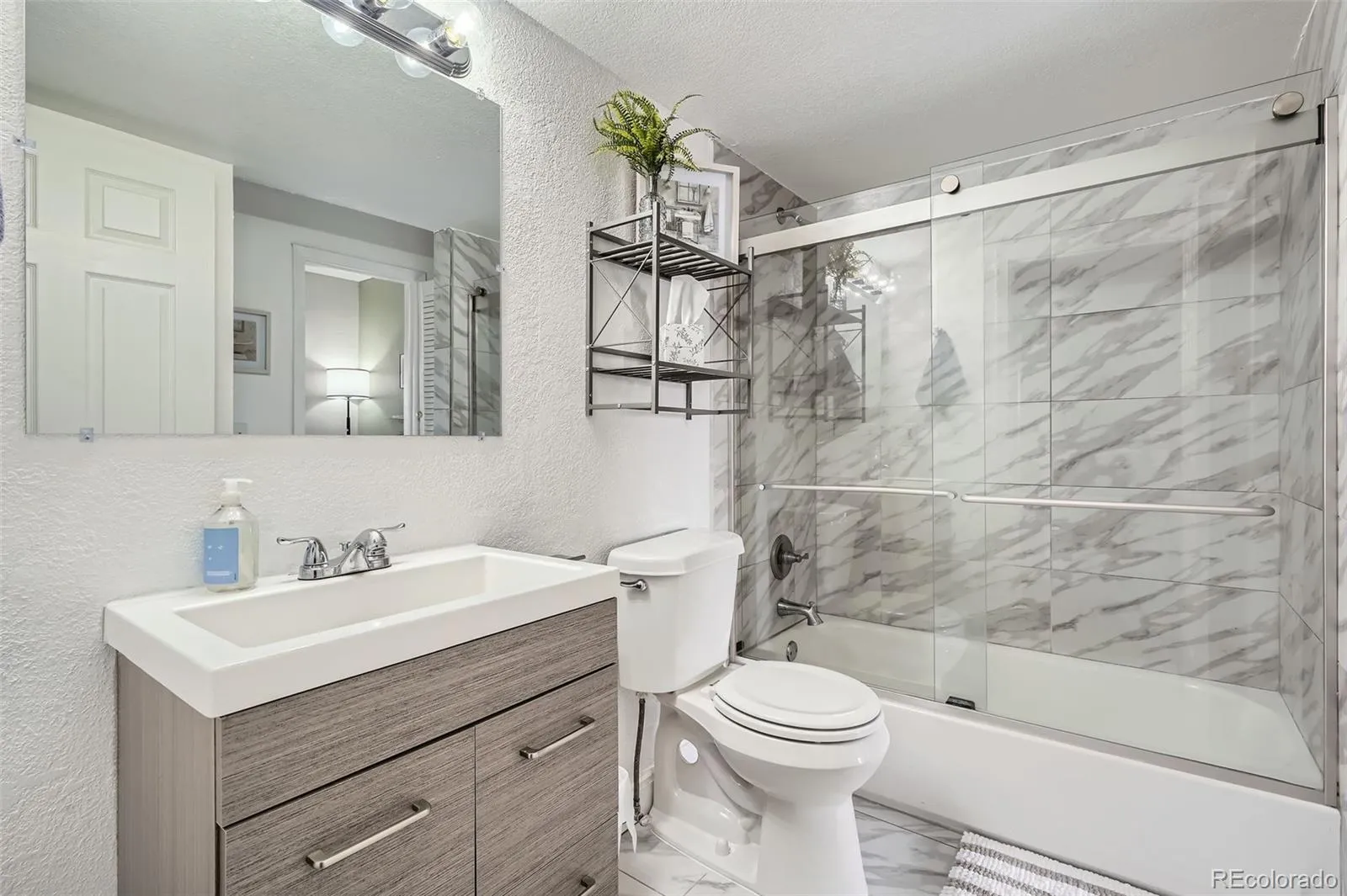 Westminster, Colorado 80031, United States, 2 Bedrooms Bedrooms, ,1 BathroomBathrooms,Residential,Active,5946