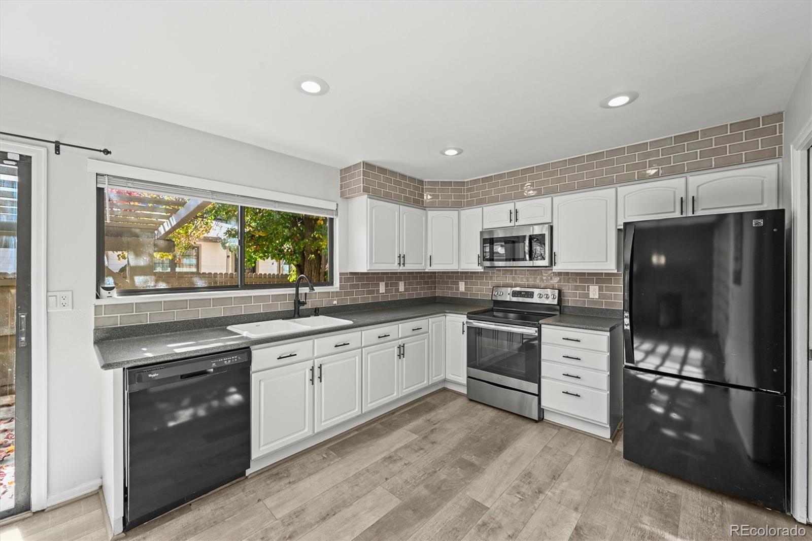 4850 S Ammons Street 931