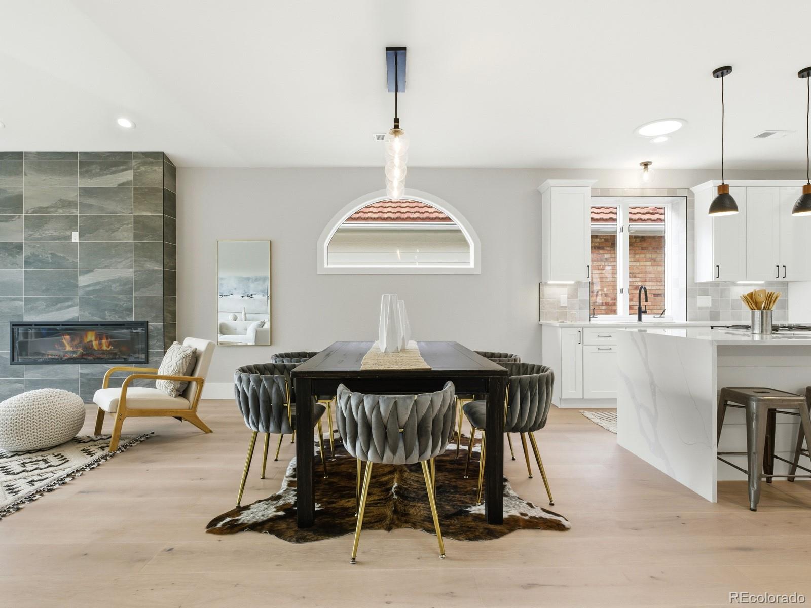 4262 E Orchard Place