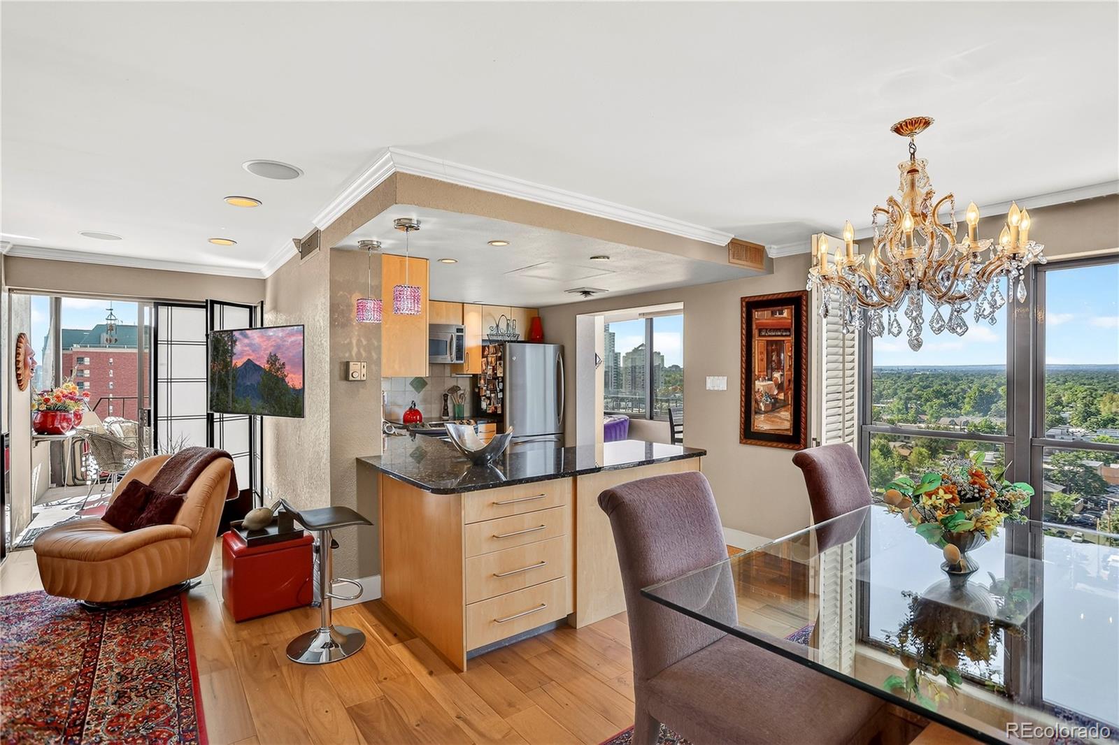130 N Pearl Street 1703