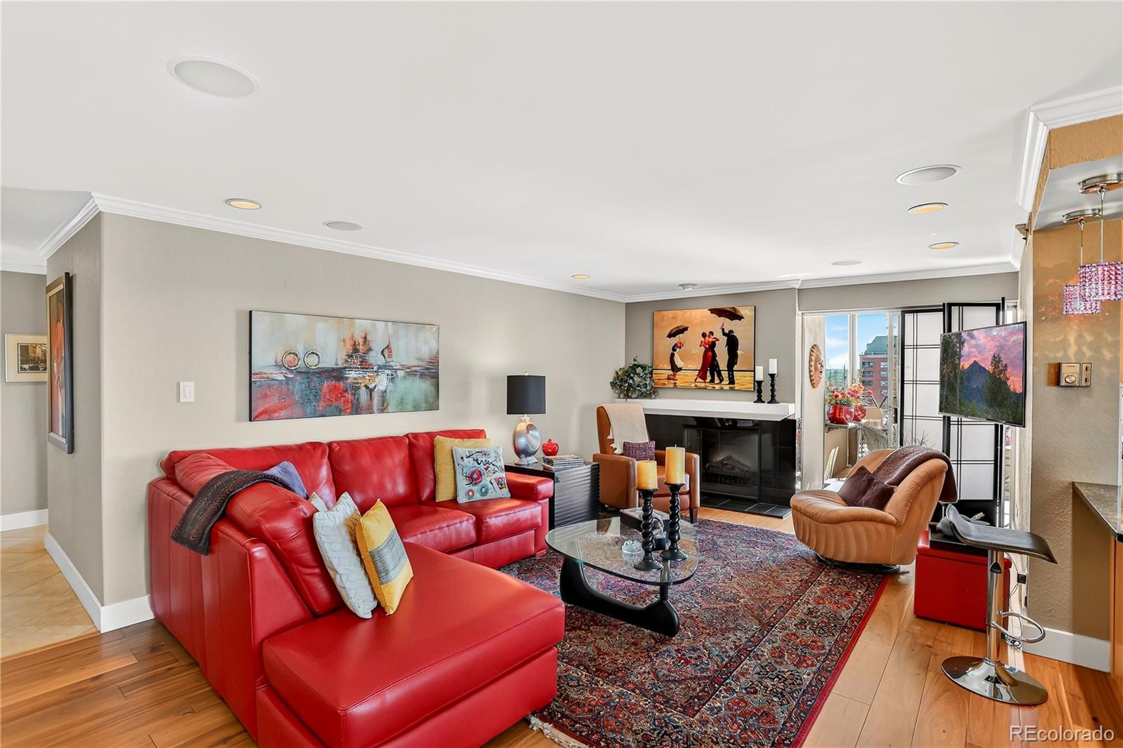 130 N Pearl Street 1703