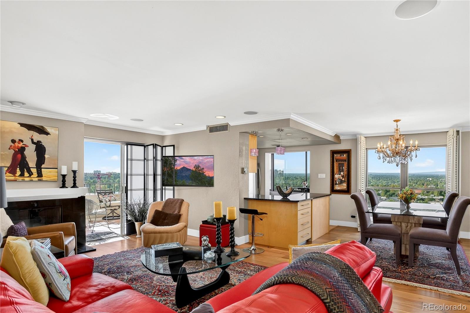 130 N Pearl Street 1703