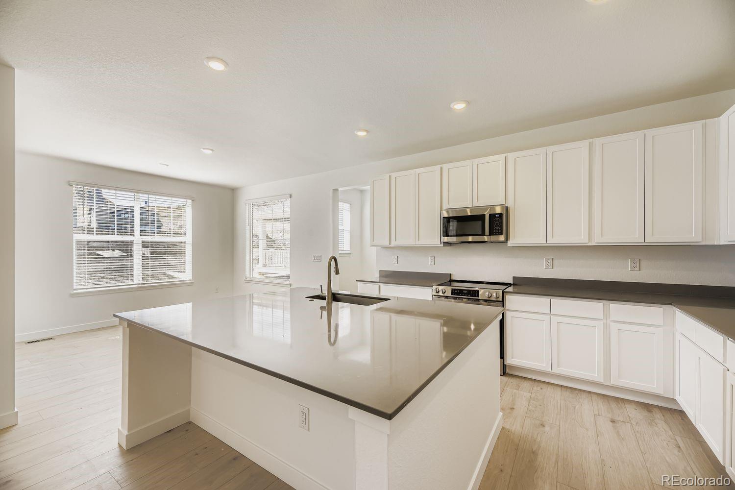 12710 W Glasgow Place