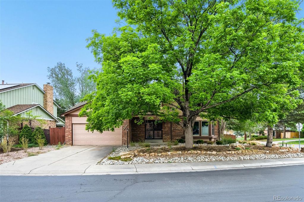 Photo of 6007 W Pacific Circle, Lakewood, CO 80227 (MLS # 2672098)