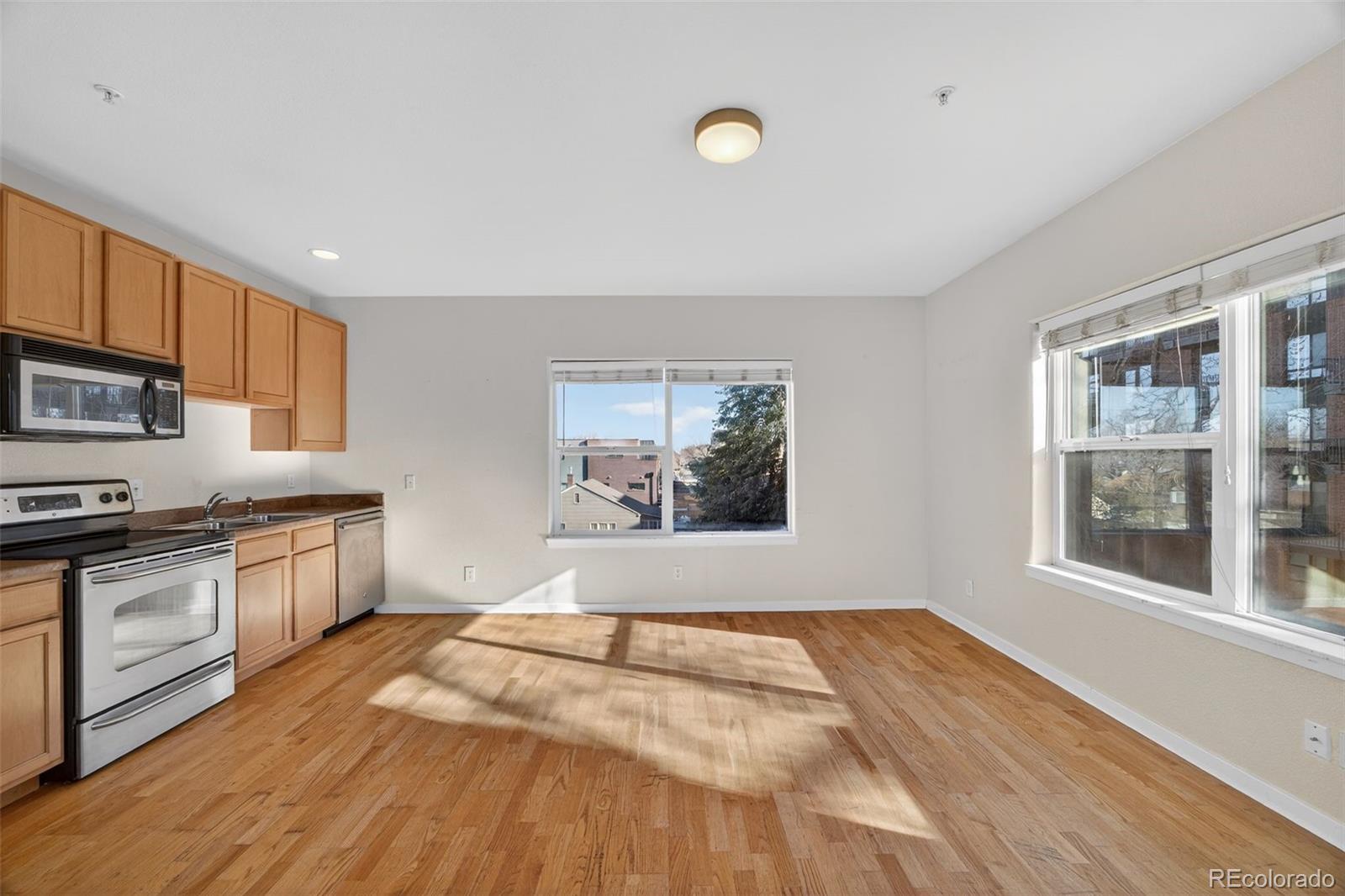 2389 S High Street 4