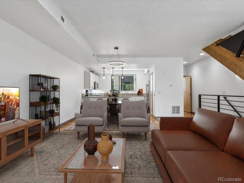 2347 Glenarm Place