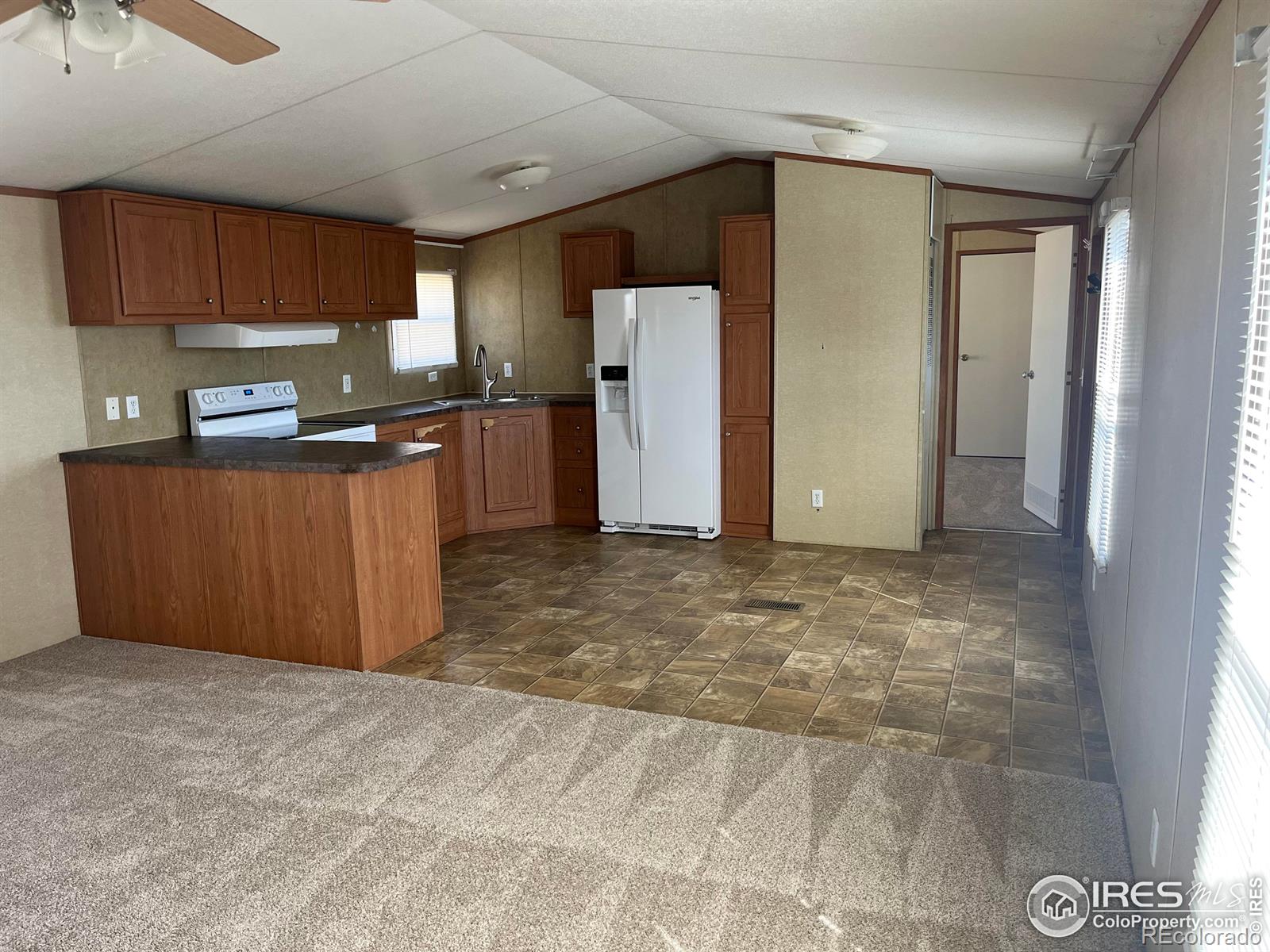 Photo 5 of 21 of 26444 2nd Street house