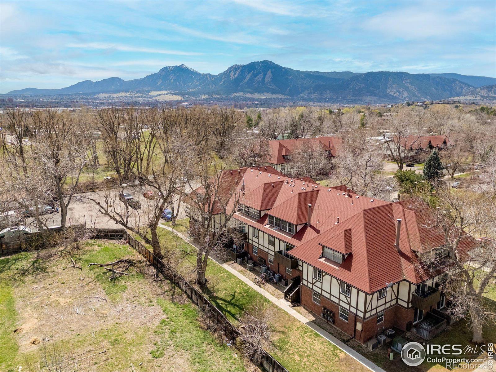 3250 ONeal Circle 23, Boulder, CO, 80301 1 3250 ONeal Circle 23