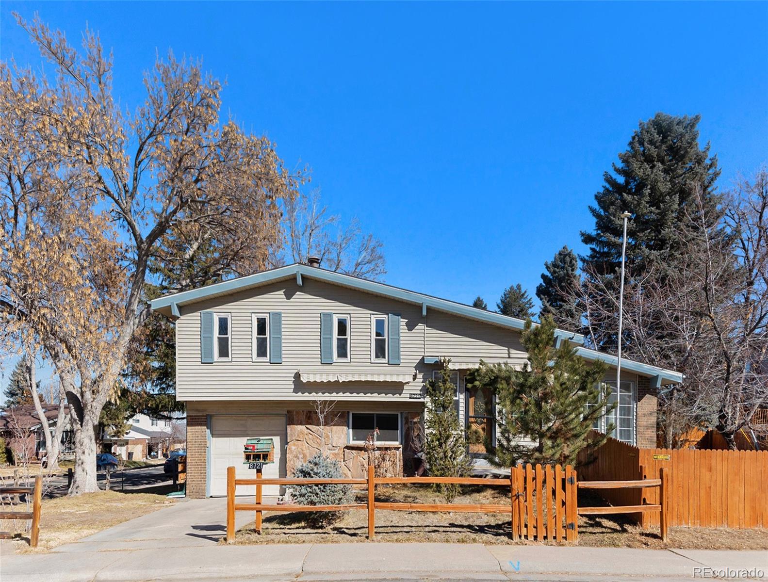 8721 E Cornell Drive