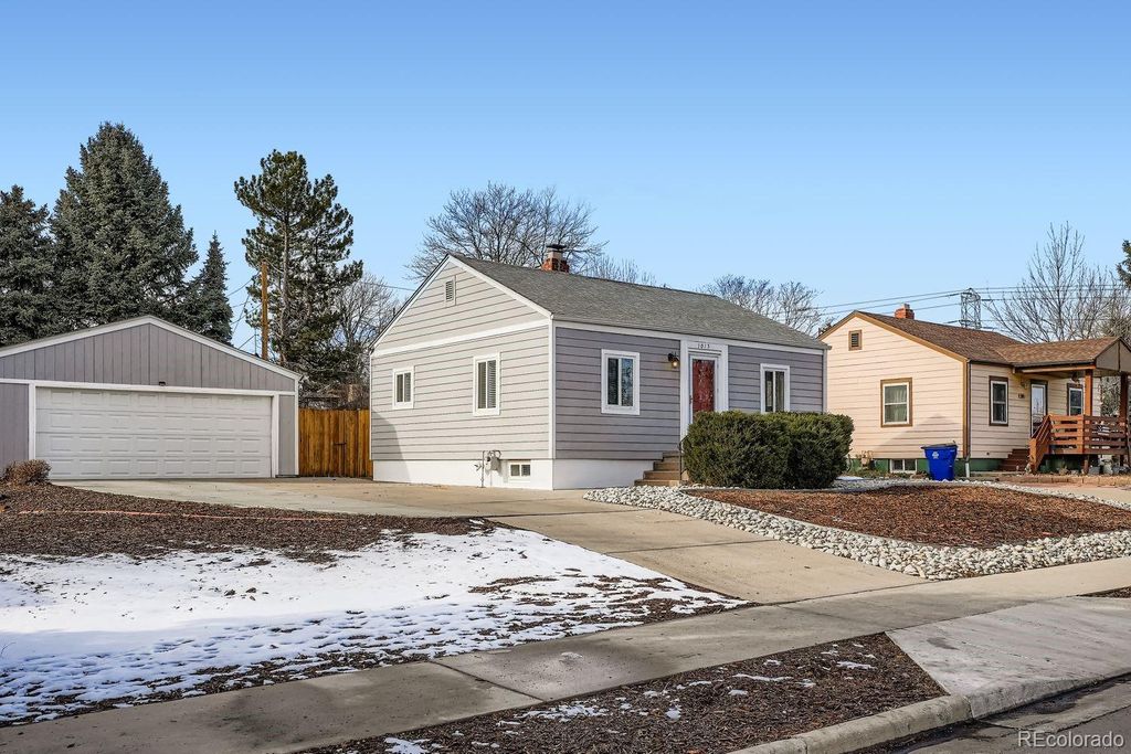 Photo of 1015 Lamar Street, Lakewood, CO 80214 (MLS # 2287135)
