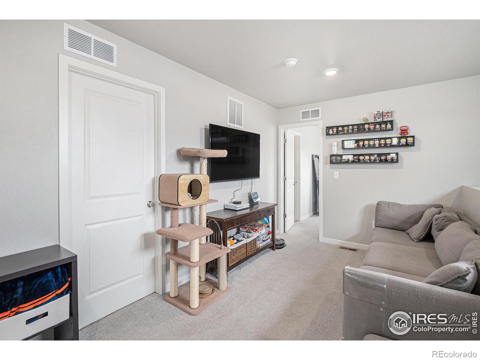 1353 Reynolds Street 10