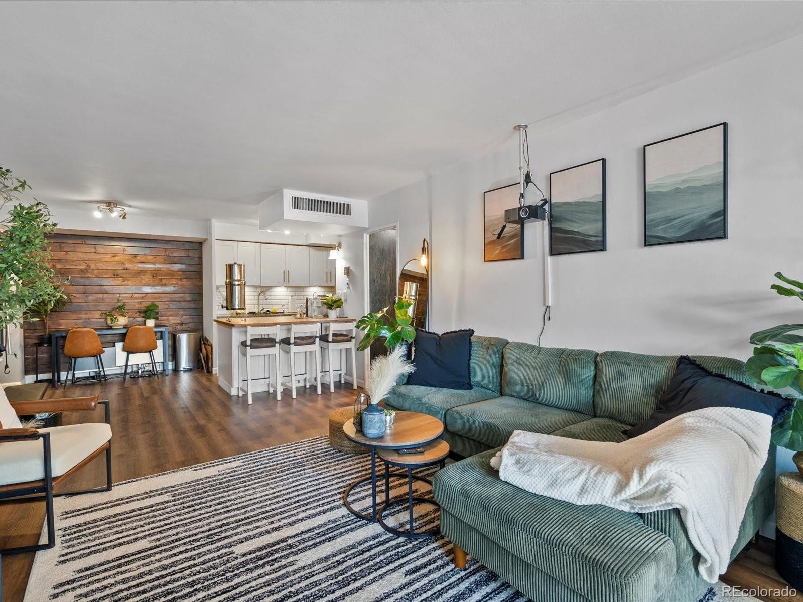 790 N Washington Street 206