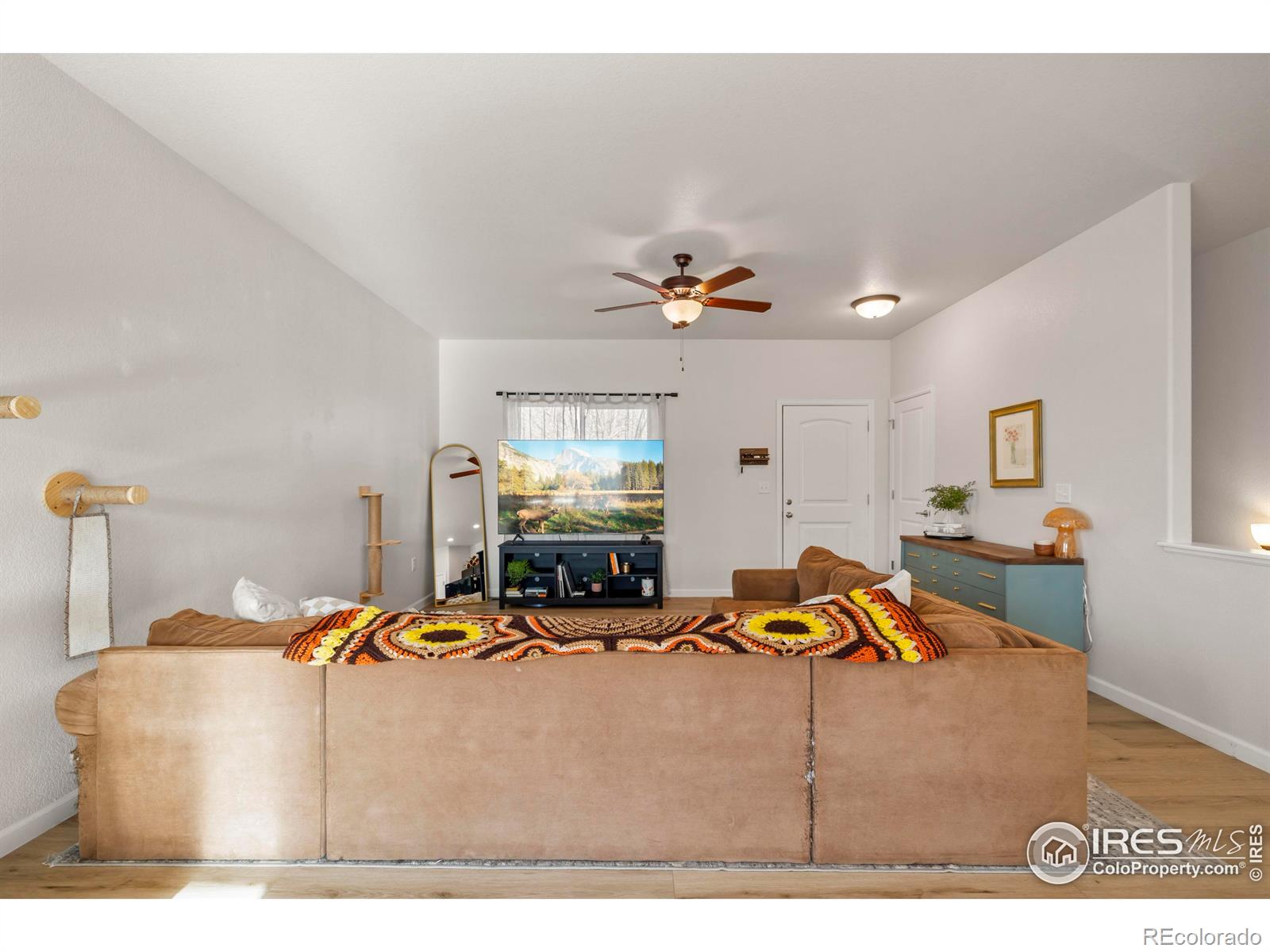 882 S Carriage Drive