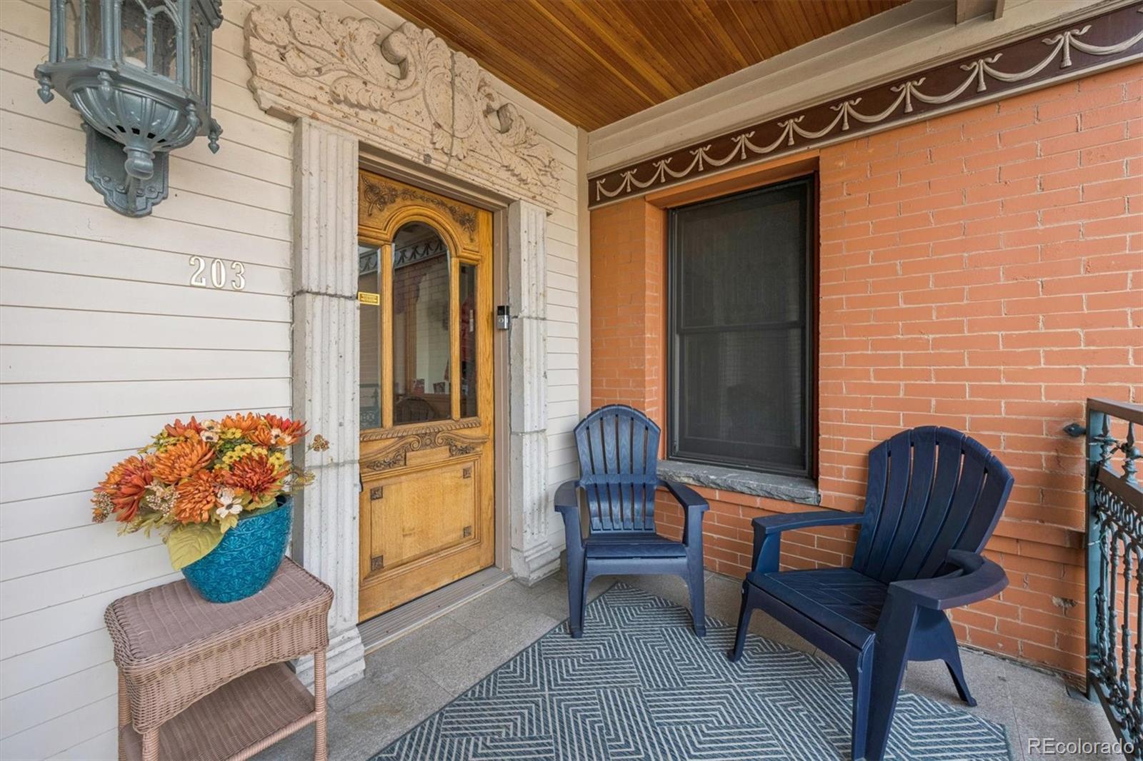 1022 Pearl Street 203