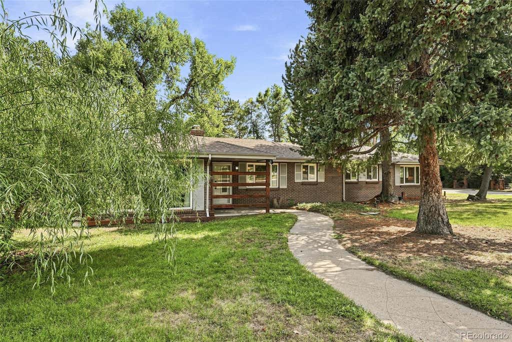 Photo of 7990 Crest Drive, Lakewood, CO 80214 (MLS # 8662599)
