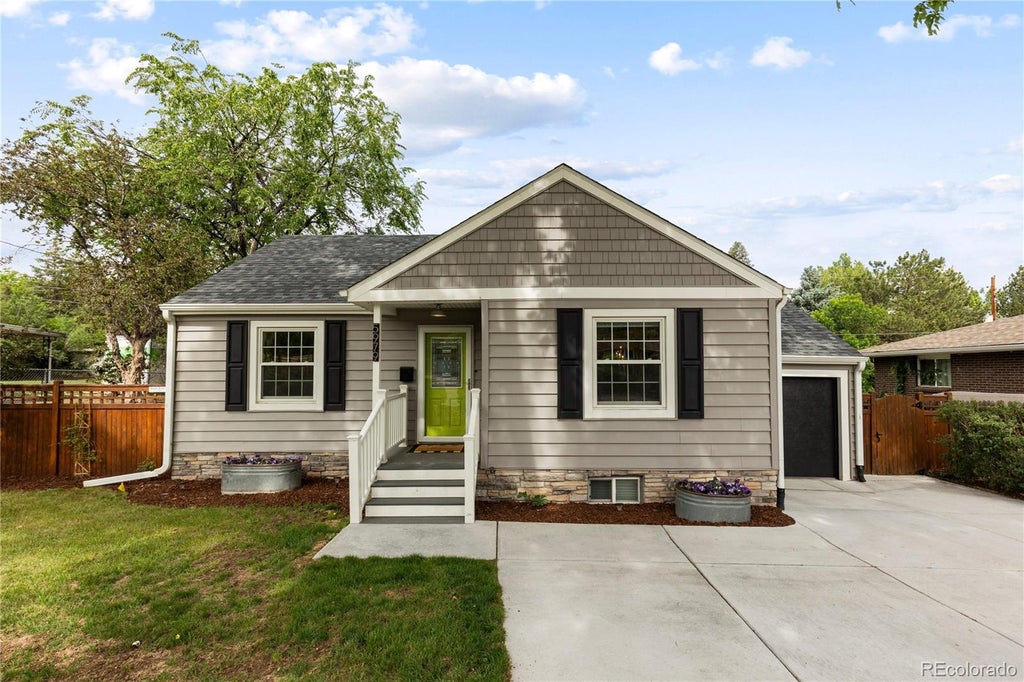 Photo of 5979 S Windermere Street, Littleton, CO 80120 (MLS # 4624098)