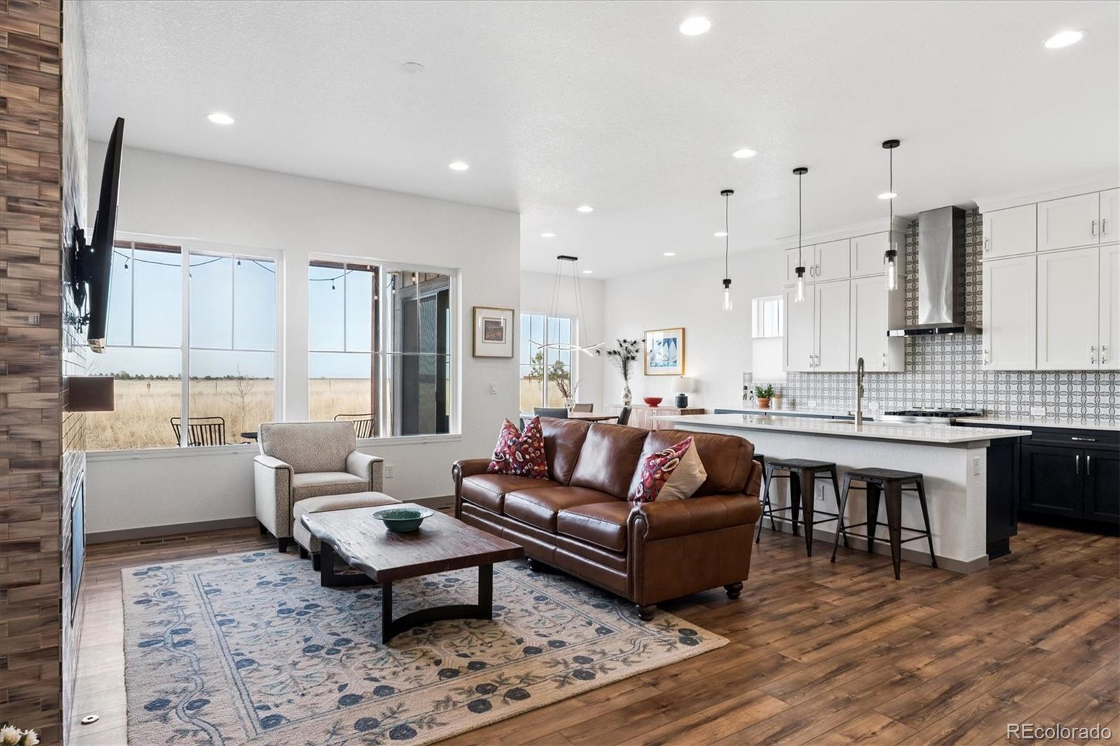 9505 Autumn Moon Avenue