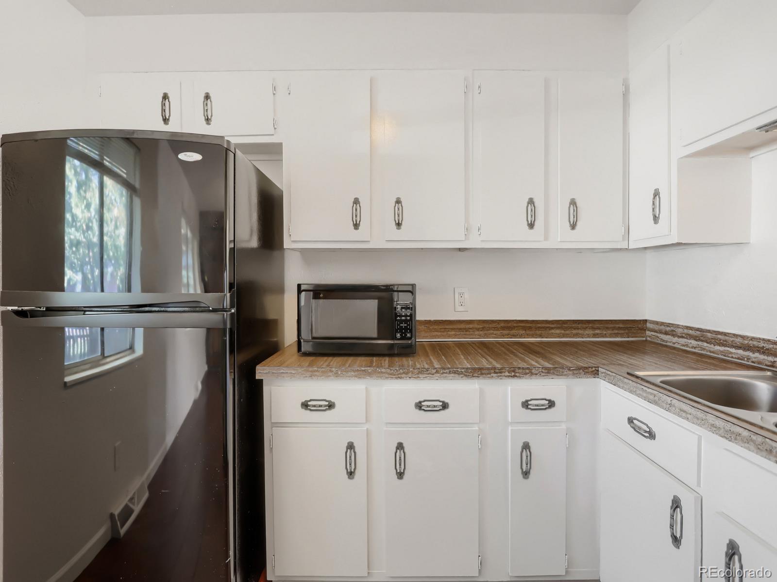 9457 W 56th Place
