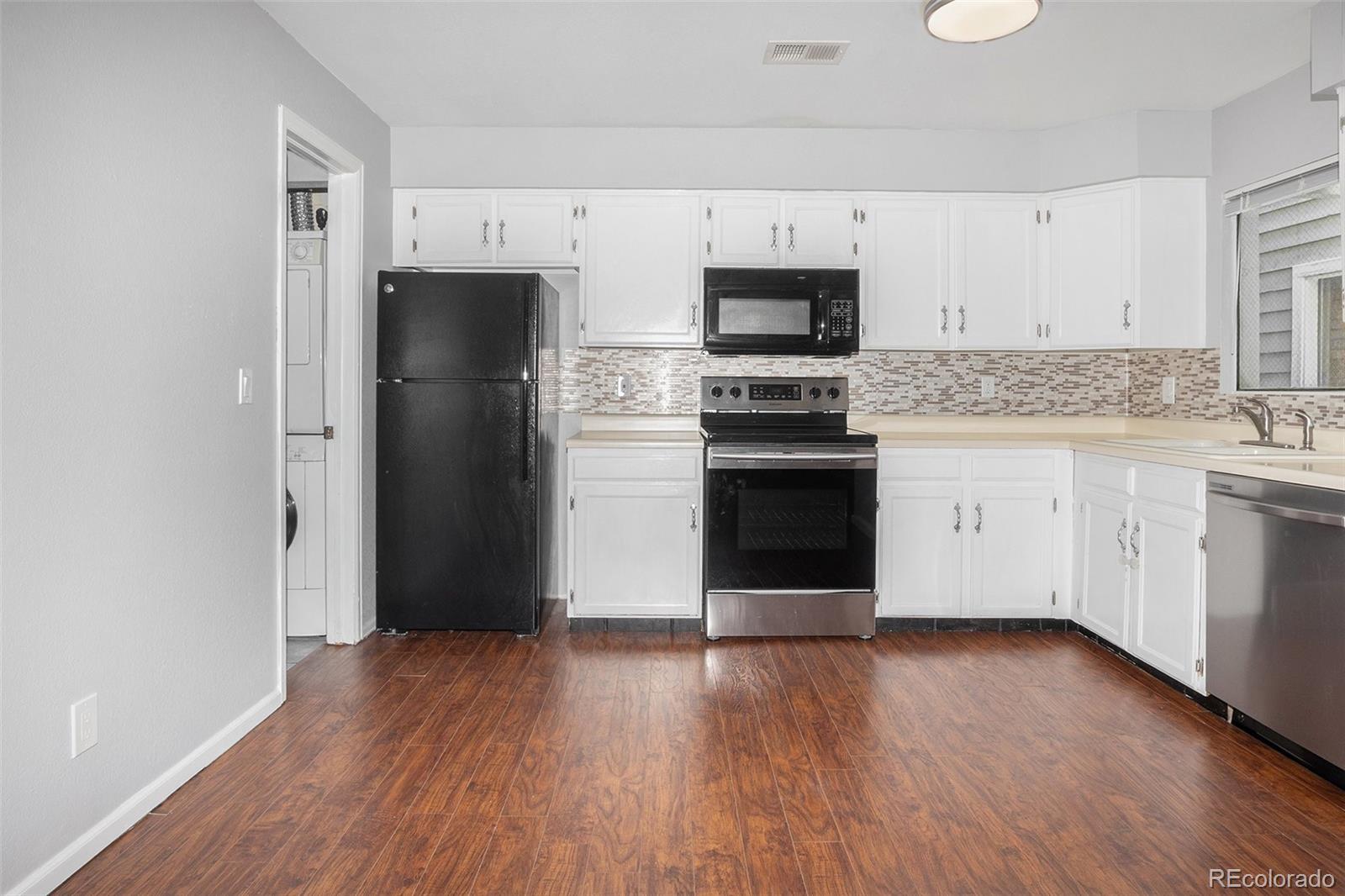 3600 S Pierce Street 2-201, Lakewood, CO, 80235 4 3600 S Pierce Street 2-201