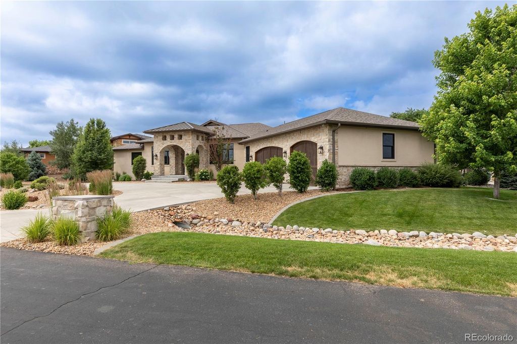Photo of 5767 Pelican Shores Drive, Longmont, CO 80504 (MLS # 3364204)
