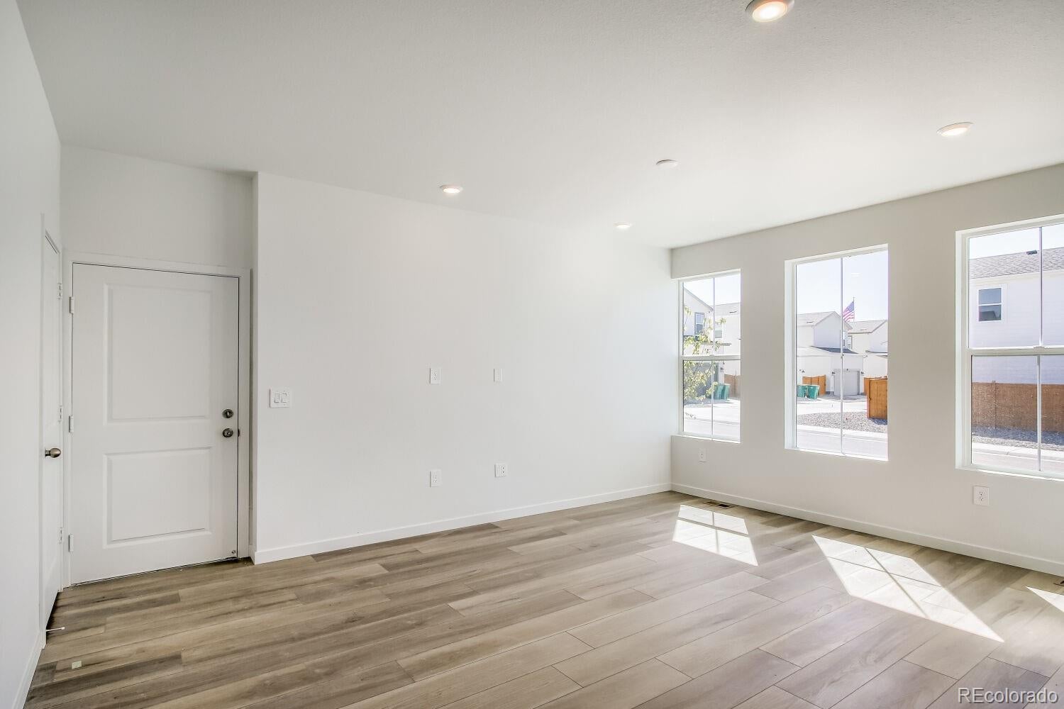 350 N Bersshine Court