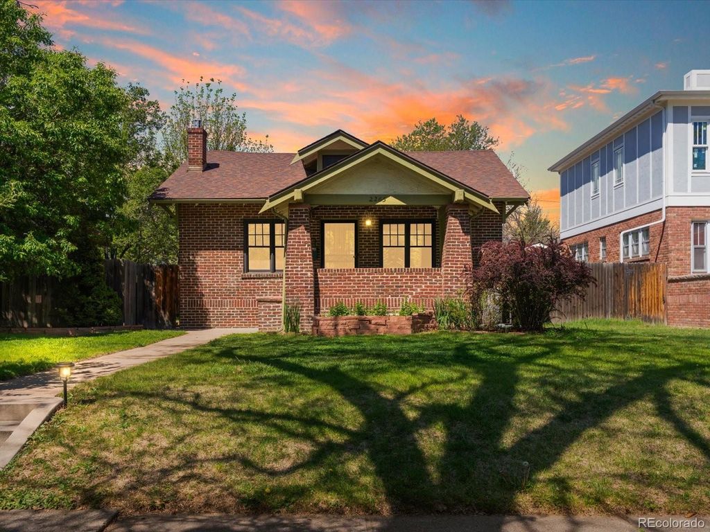 Photo of 2265 Ivanhoe Street, Denver, CO 80207 (MLS # 6268198)