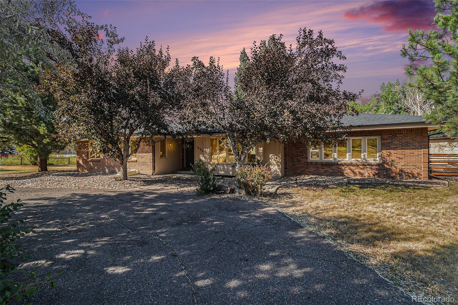 16843 W 75th Place
