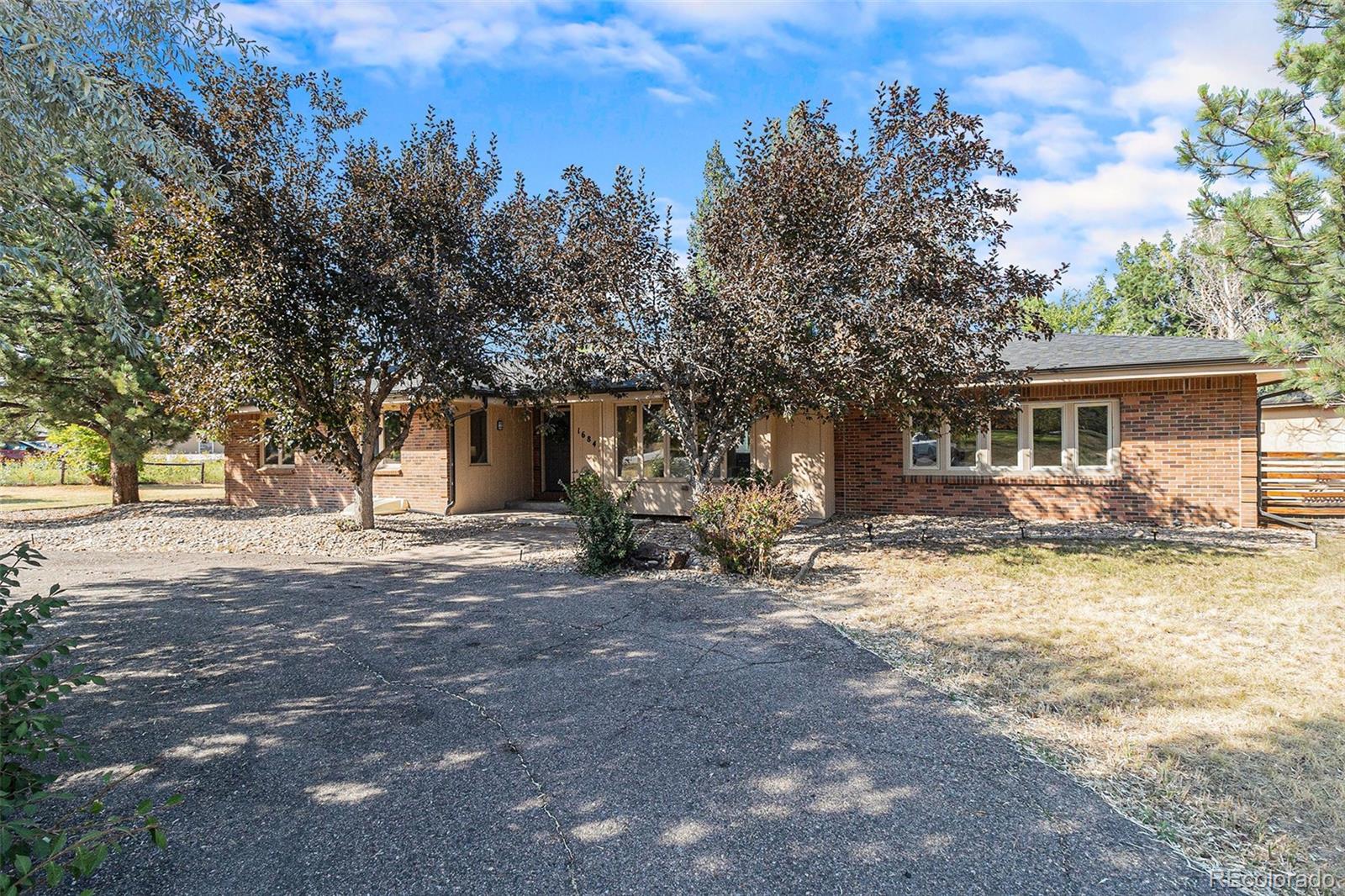 16843 W 75th Place