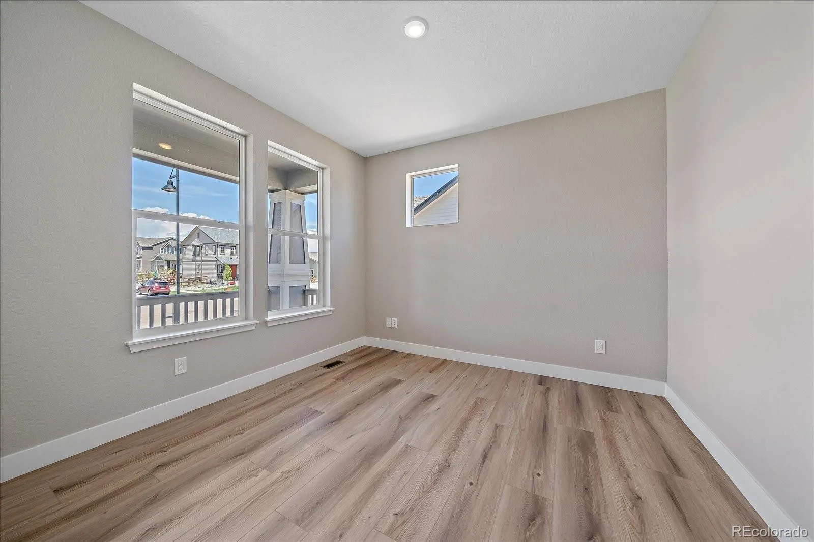 Firestone, Colorado 80504, United States, 4 Bedrooms Bedrooms, ,3 BathroomsBathrooms,Residential,Active,119006