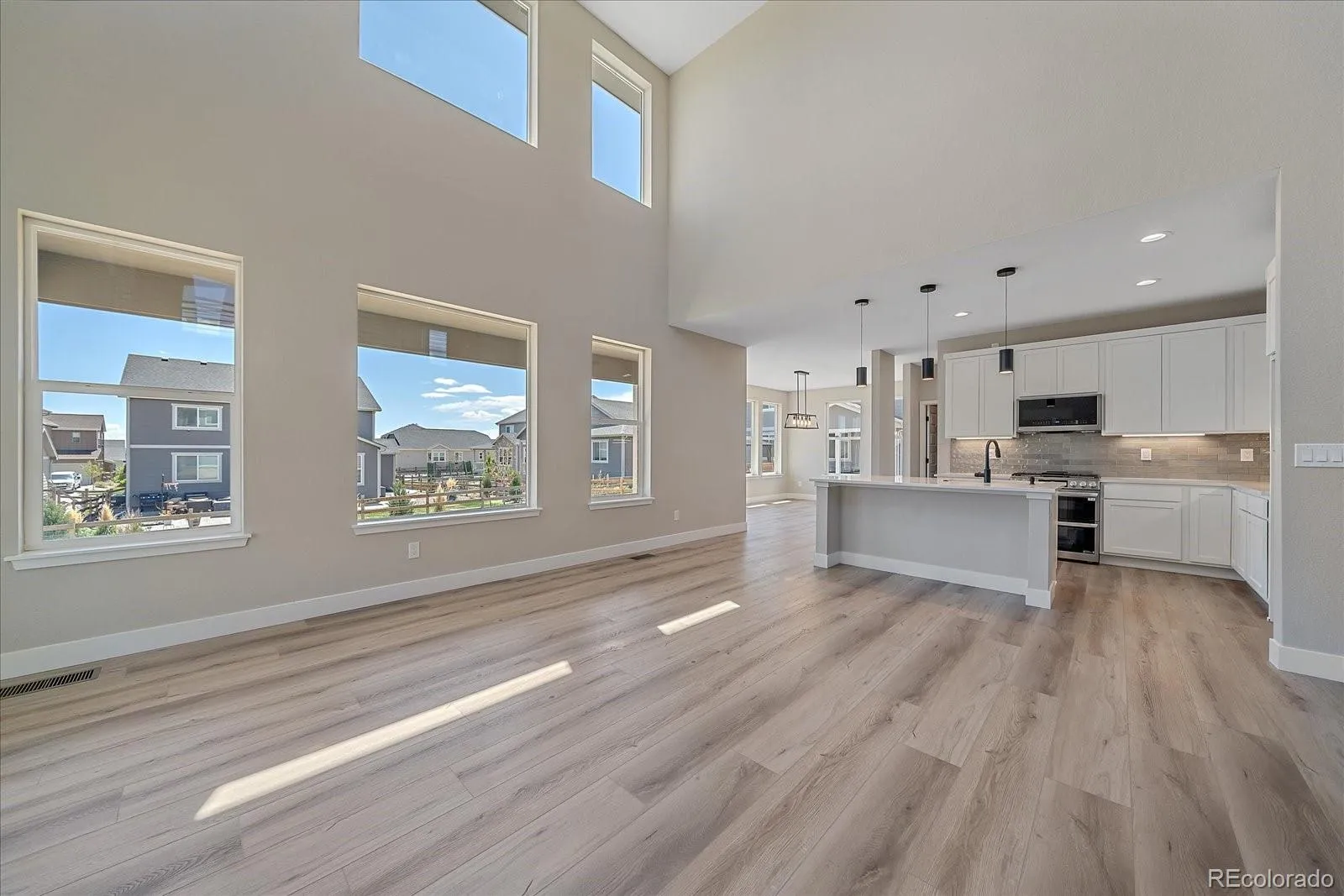 Firestone, Colorado 80504, United States, 4 Bedrooms Bedrooms, ,3 BathroomsBathrooms,Residential,Active,119006