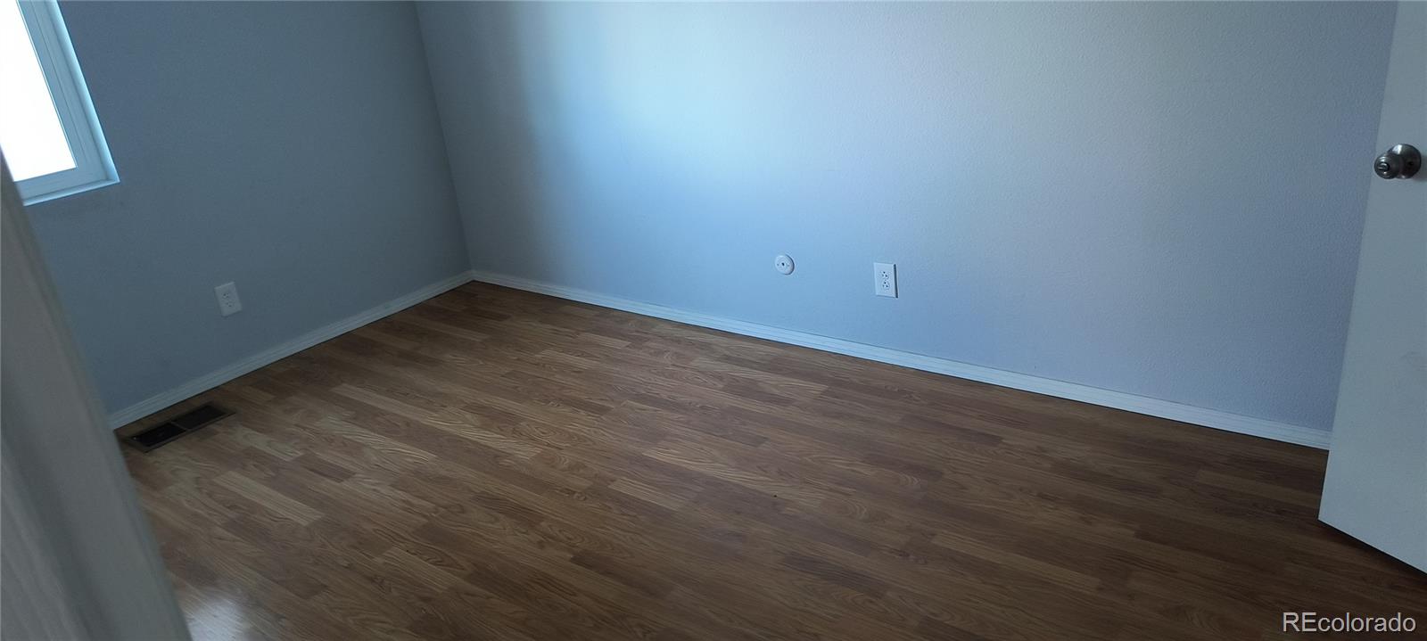 8701 Huron Street 6-106