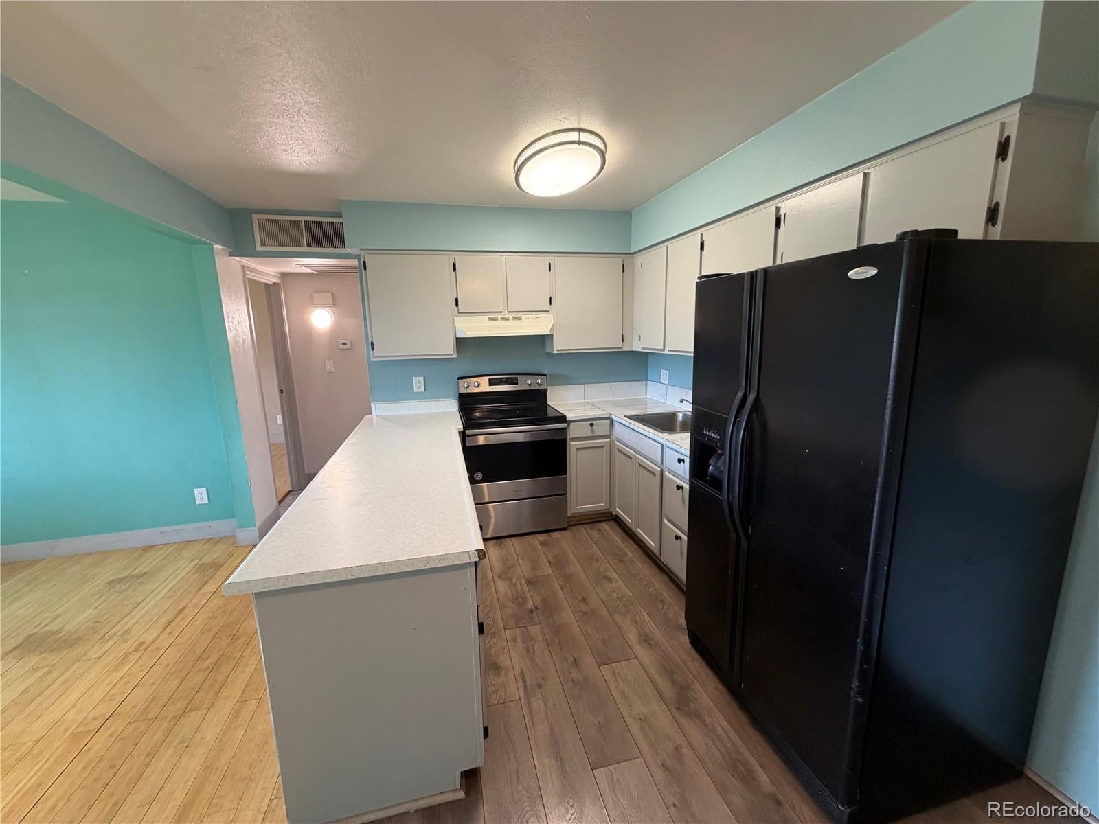 3663 S Sheridan Boulevard P11