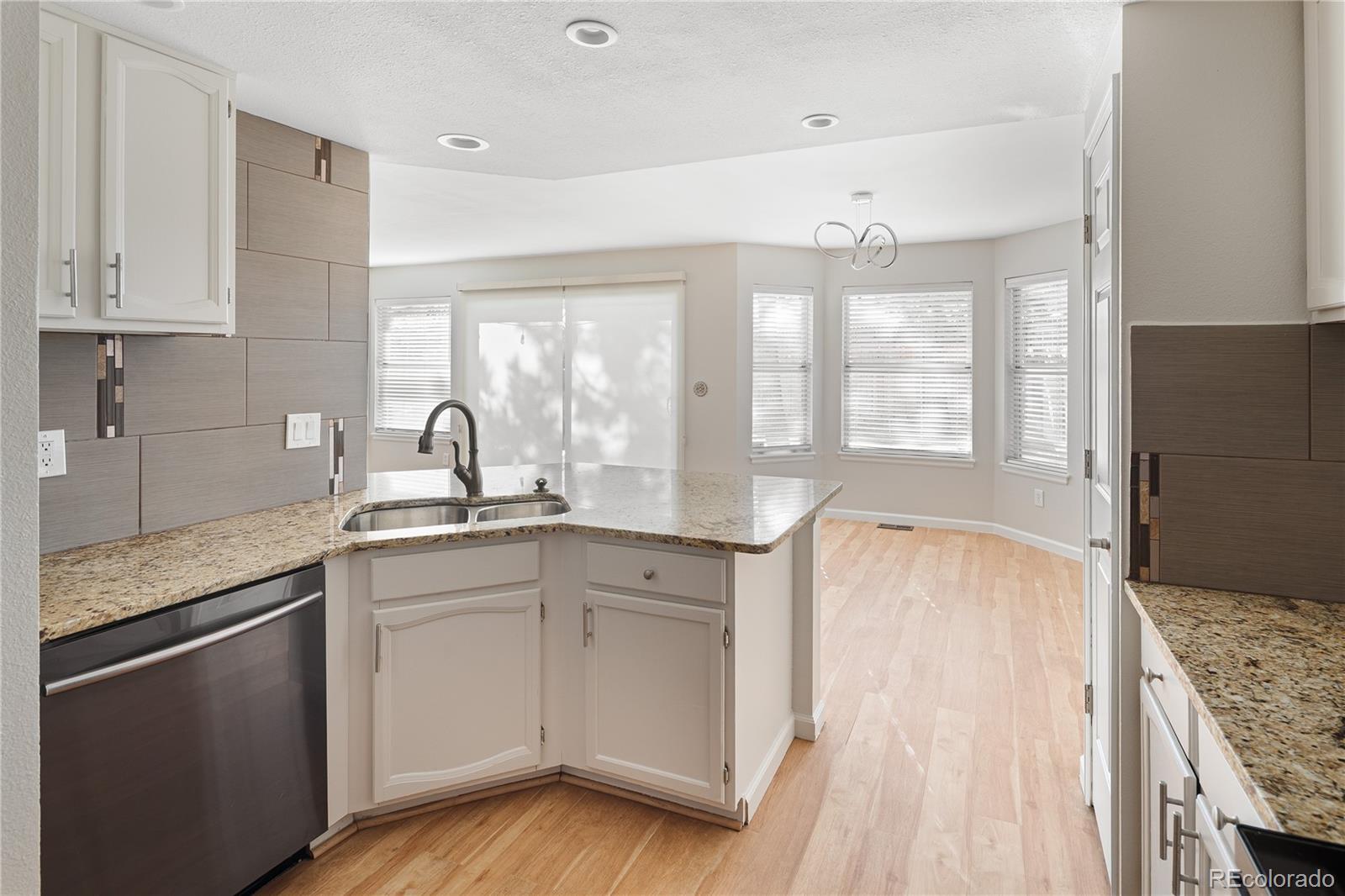 2060 E Phillips Lane