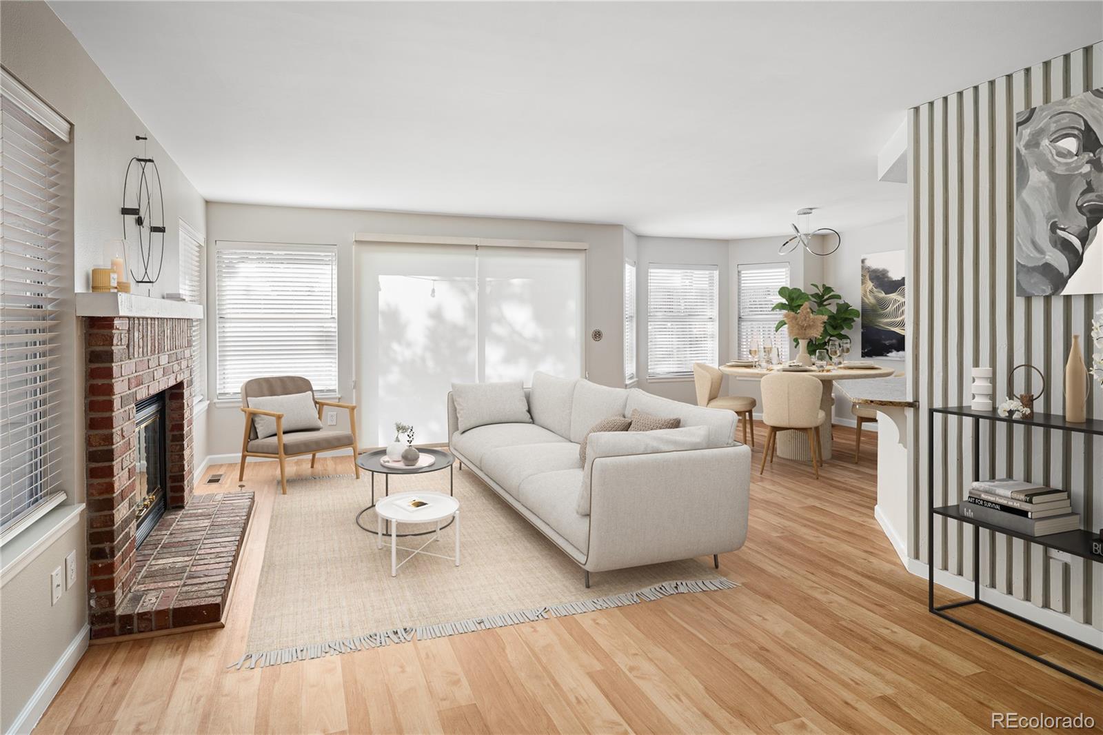 2060 E Phillips Lane