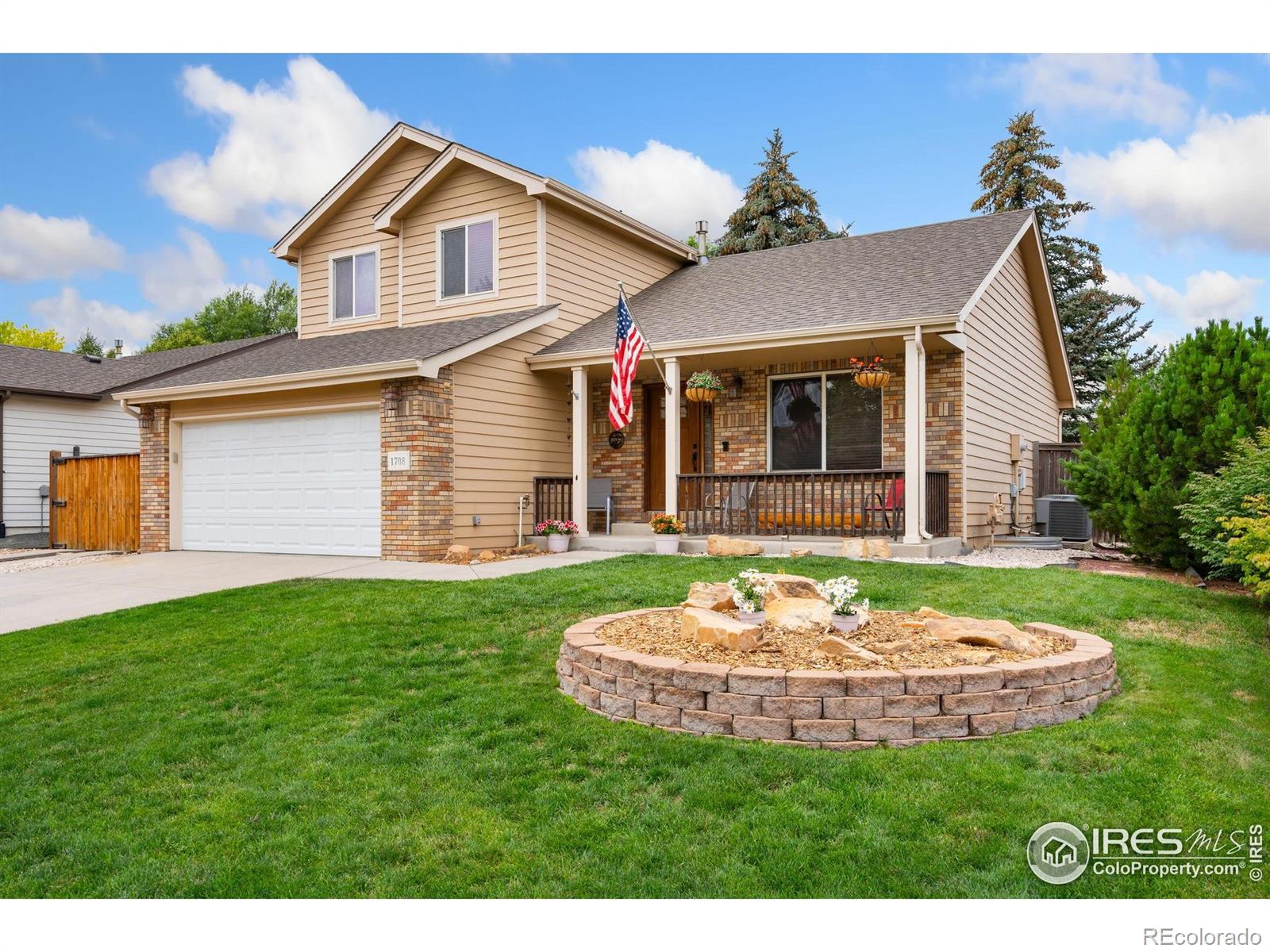 1708 Moonstone Circle