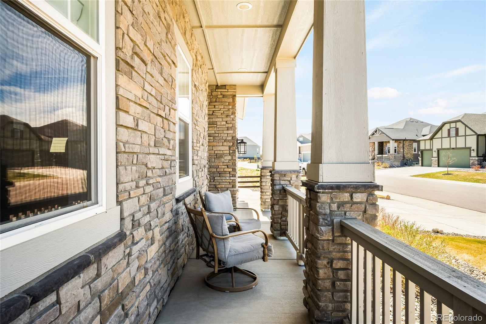 3153 Carabiner Street