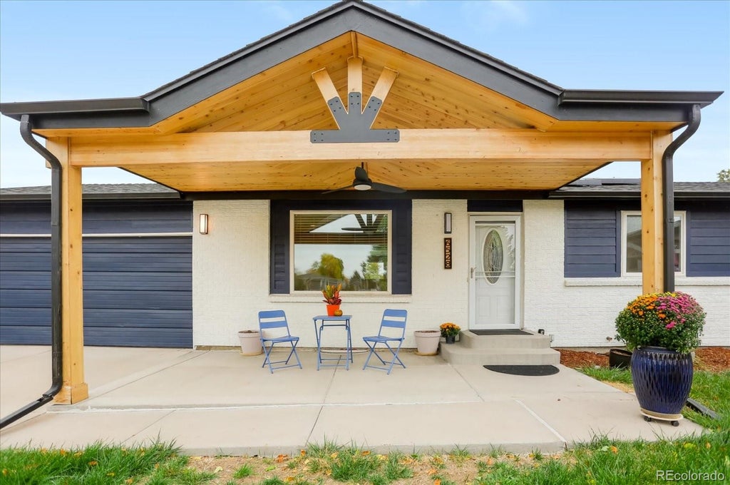 Photo of 6528 S Cody Way, Littleton, CO 80123 (MLS # 2710810)