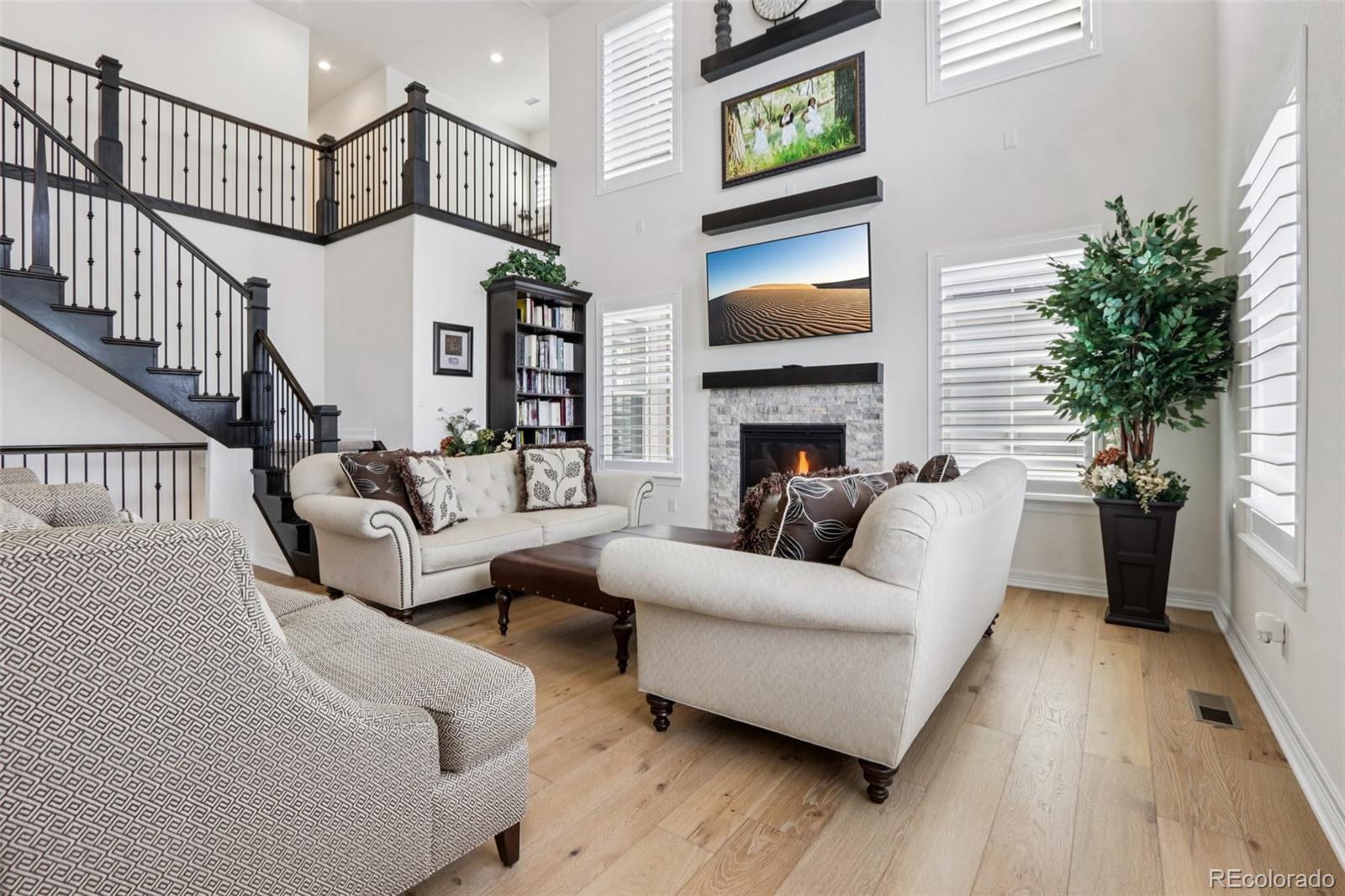 27553 E Euclid Drive