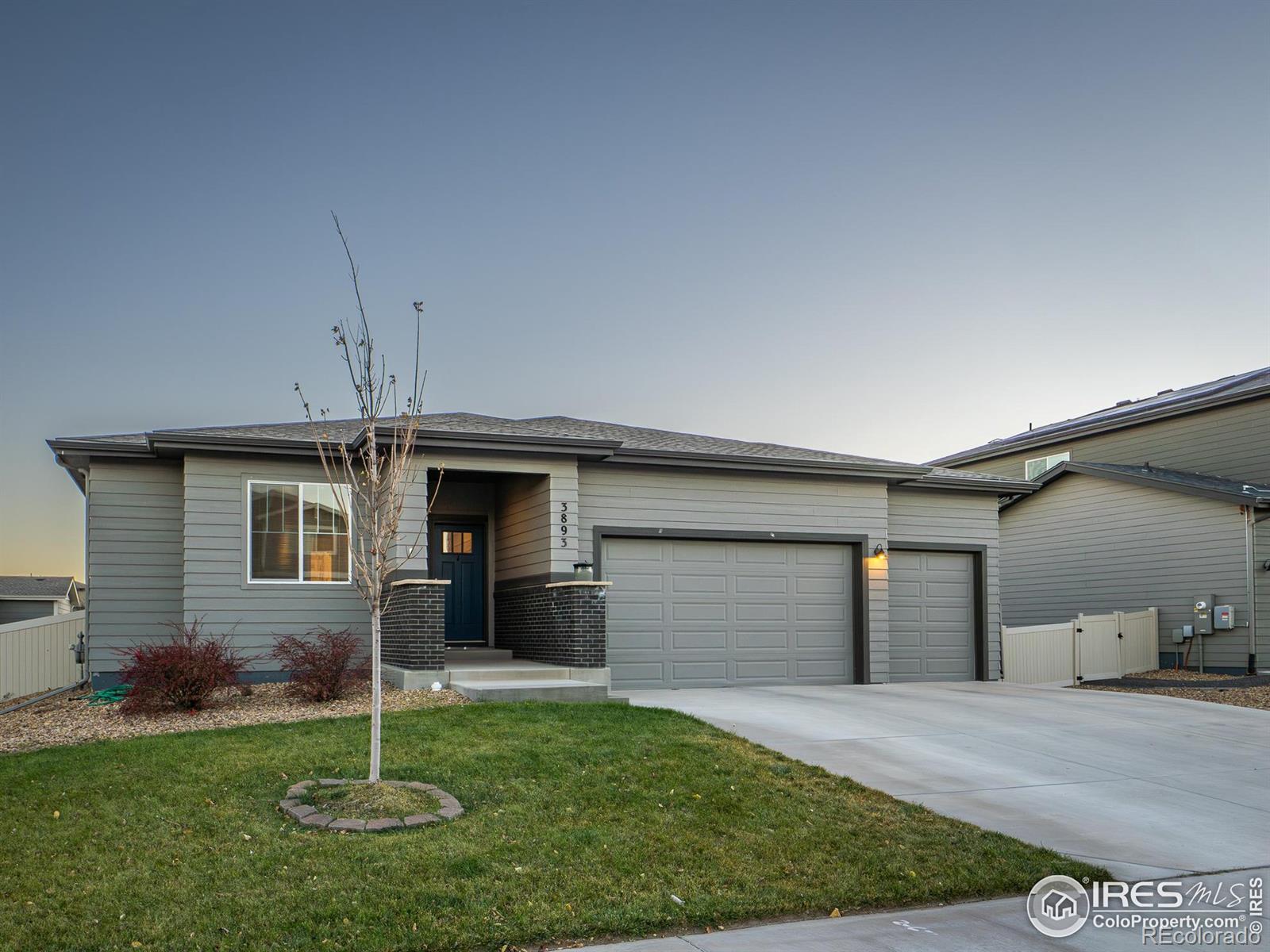 3893 Sweetgum Street