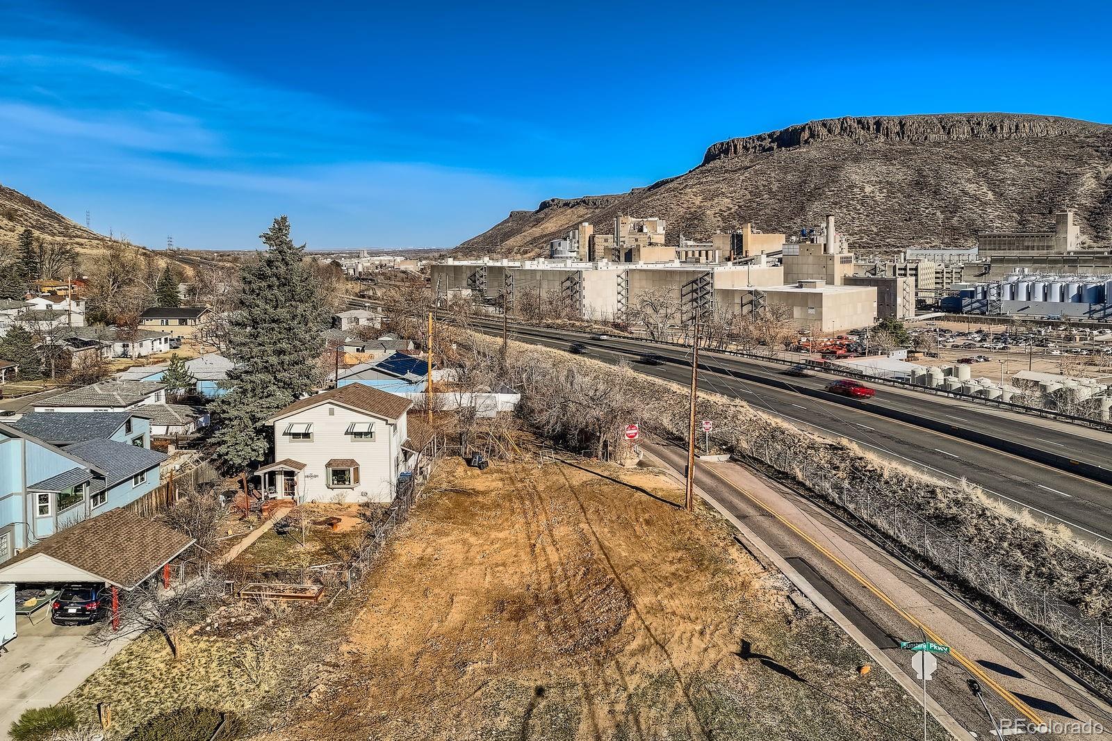 317 Sunshine Parkway