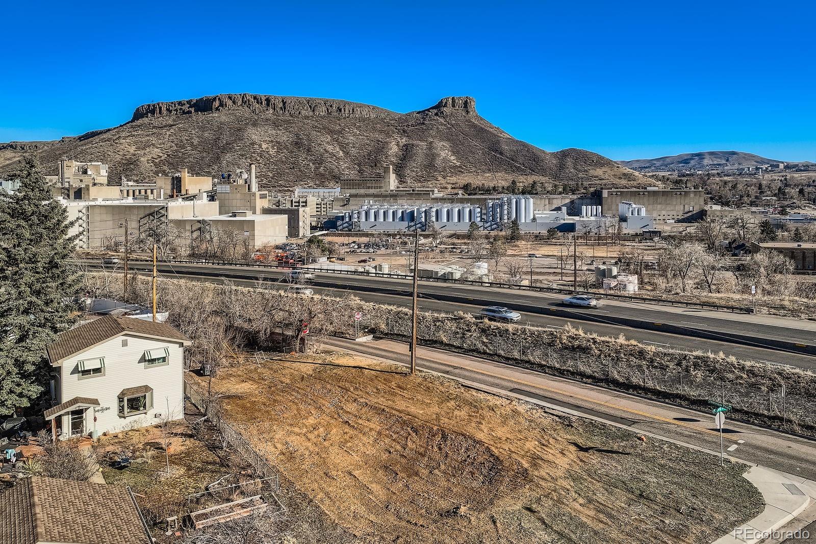 317 Sunshine Parkway