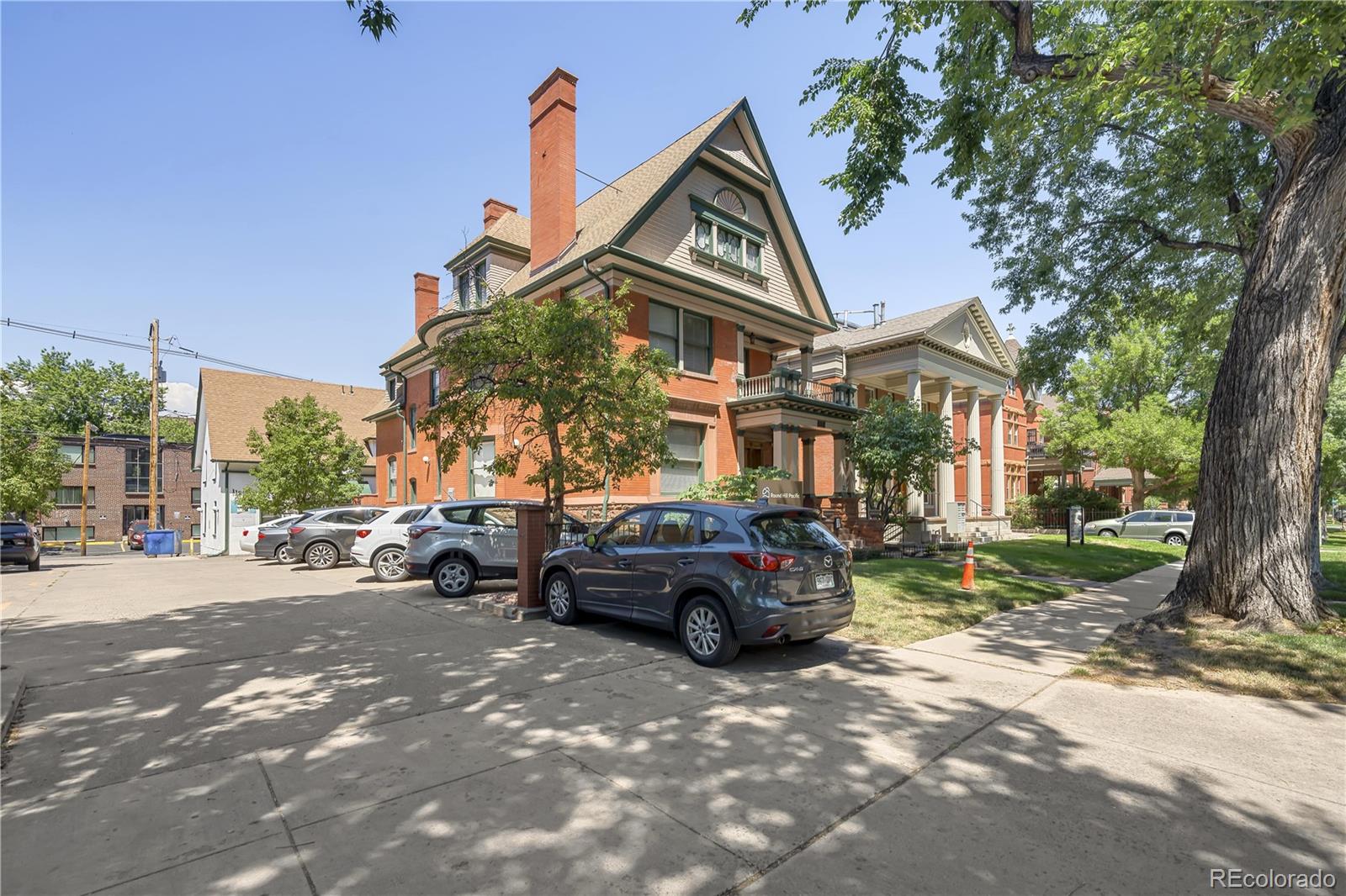 1129 N Pennsylvania Street