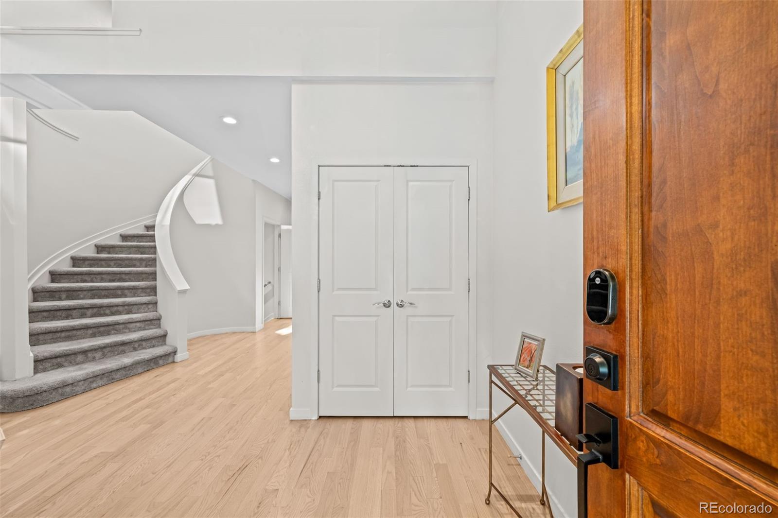 6 S Madison Street