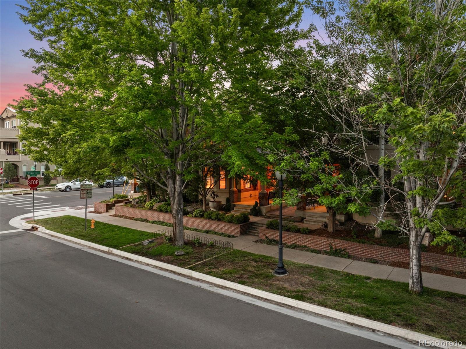 6 S Madison Street