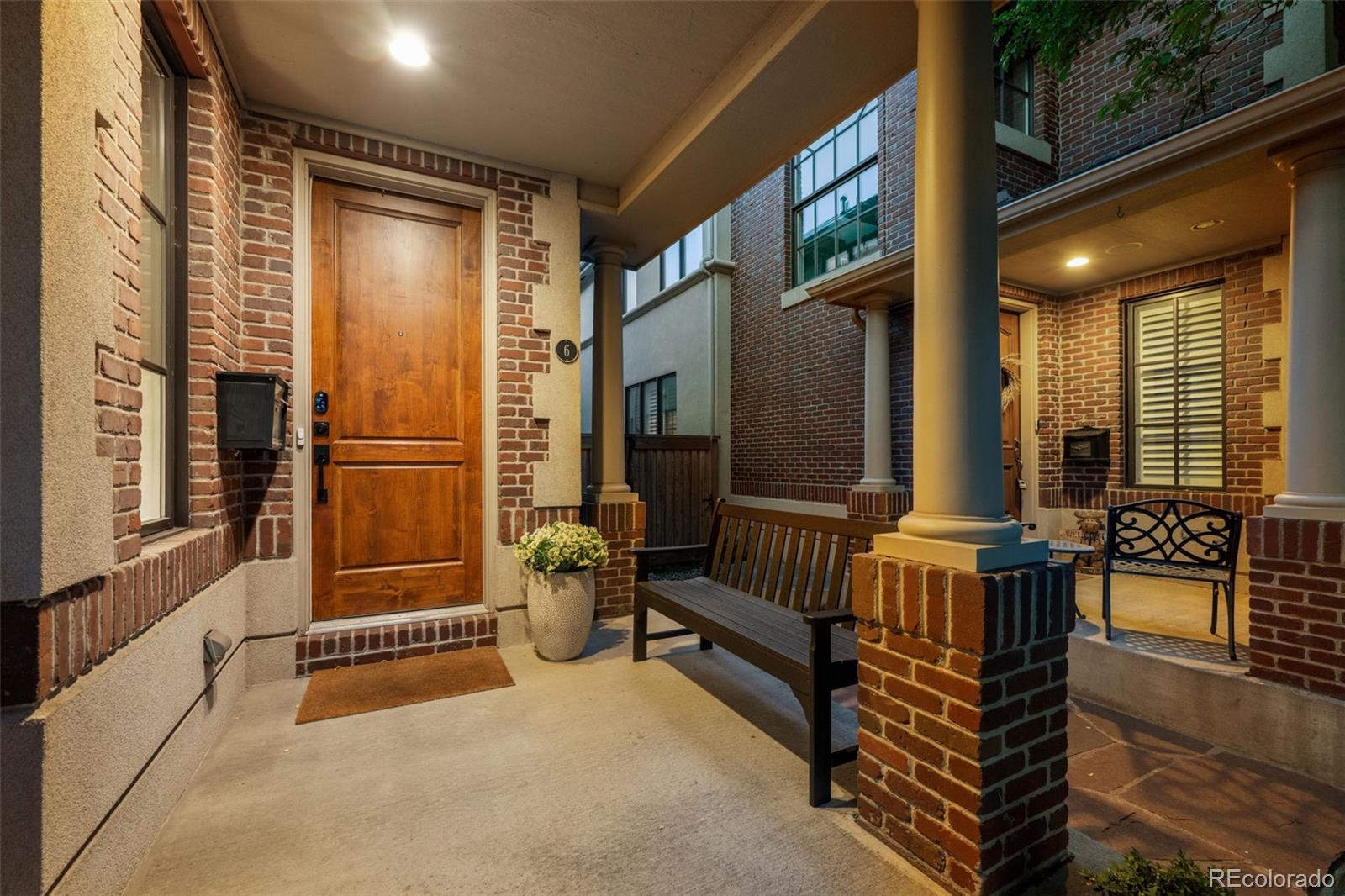 6 S Madison Street