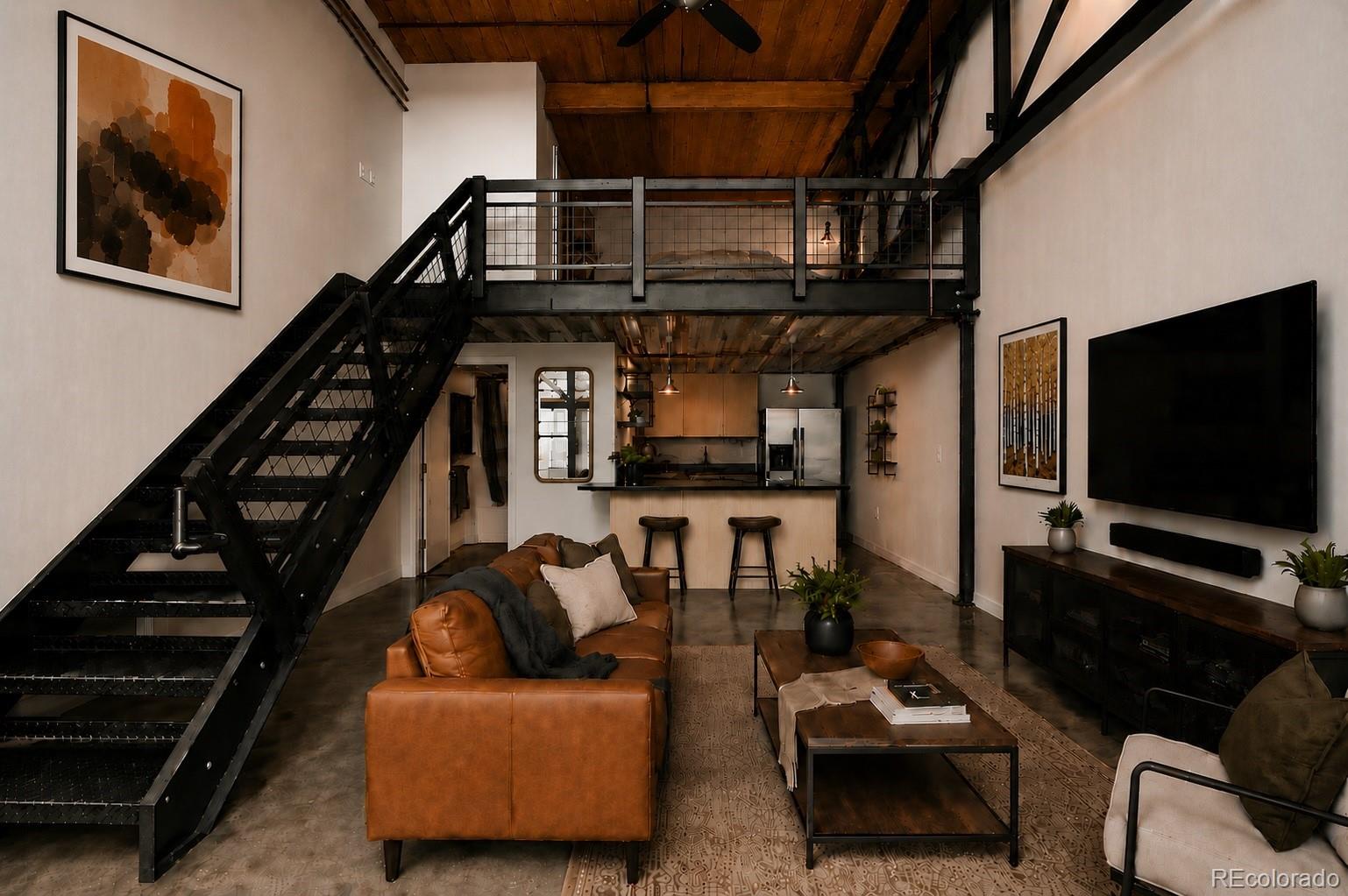 1111 Osage Street 16