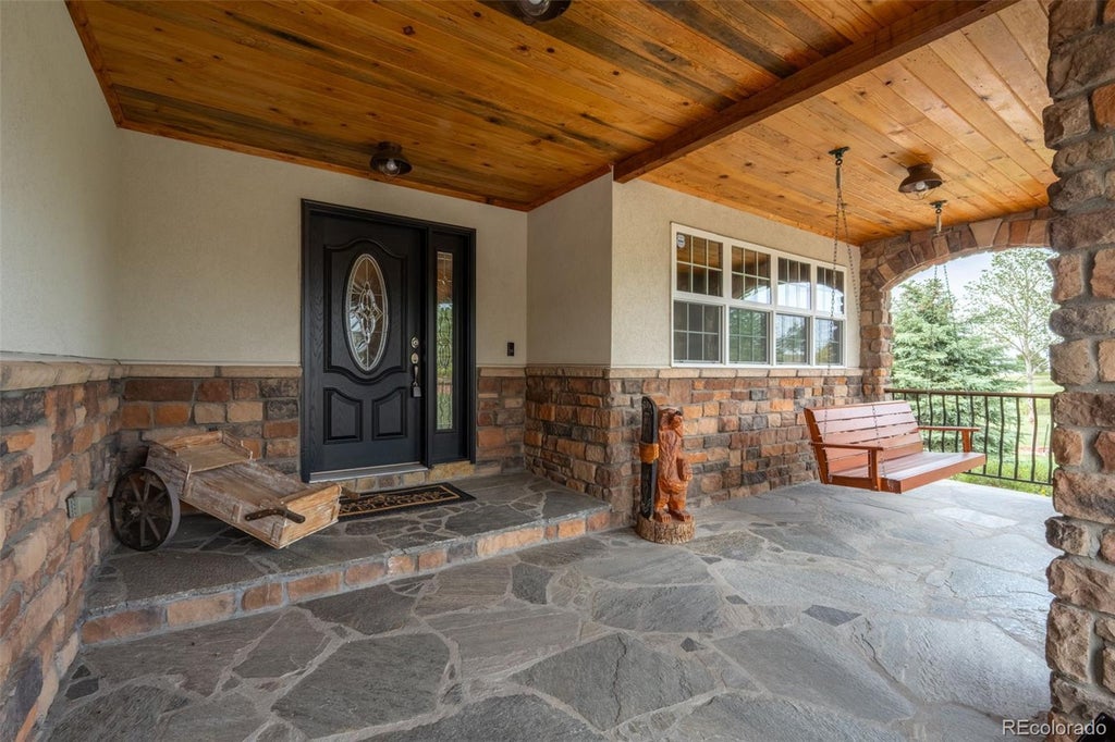 Photo of 2385 Antelope Ridge Trail, Parker, CO 80138 (MLS # 4136202)