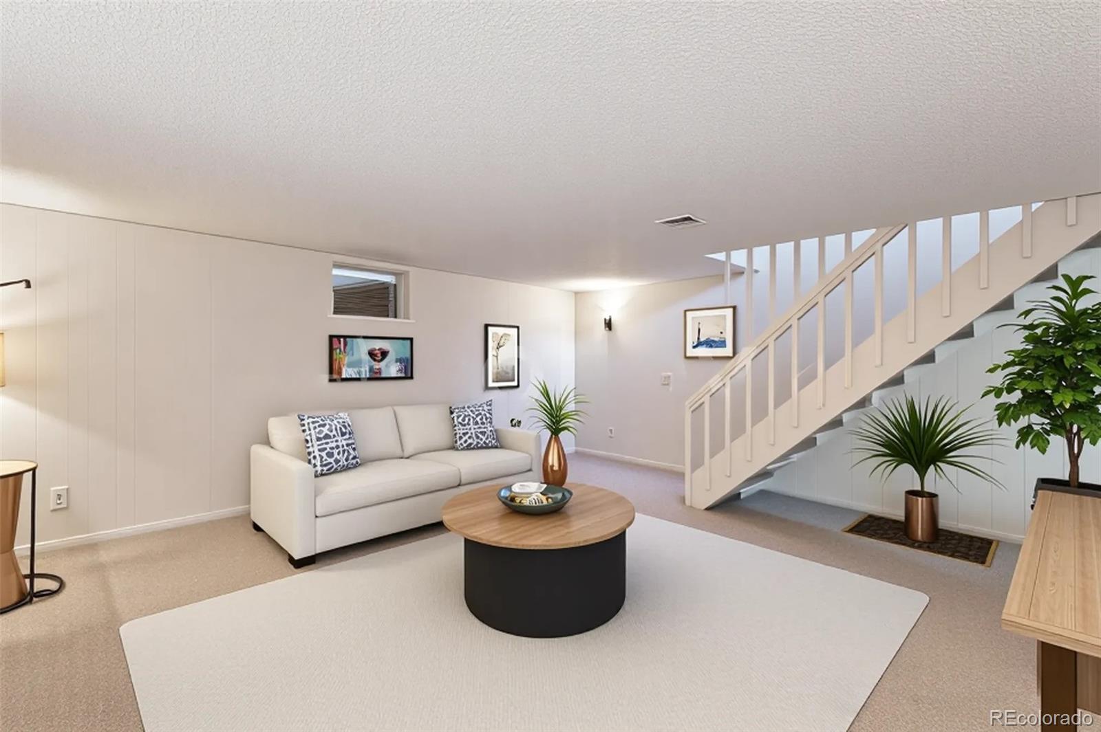 4262 E Maplewood Way