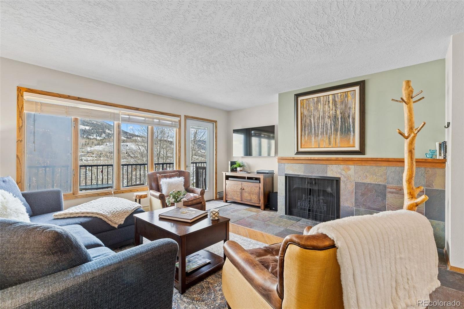 240 E La Bonte Street 47